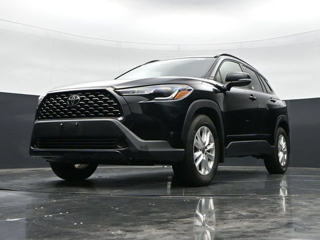 Used 2023 Toyota Corolla Cross LE w/ Moonroof Package AWD/4WD image 41