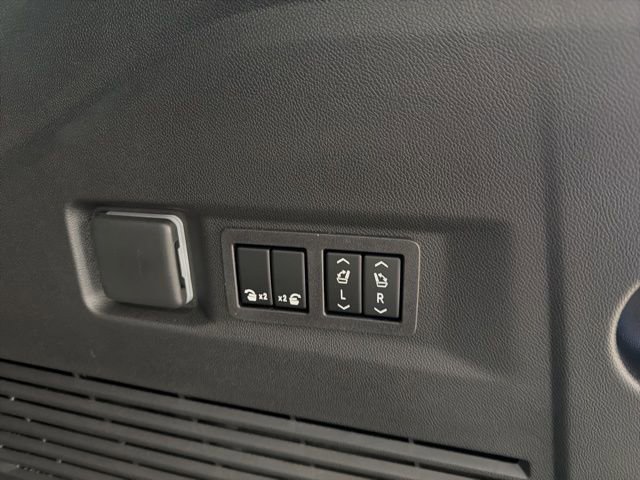 New 2026 Chevrolet Tahoe High Country w/ Sun And Tow Package image 15