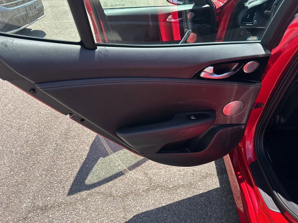 Used 2020 Kia Stinger GT-Line w/ Sun & Sound Package AWD/4WD image 25