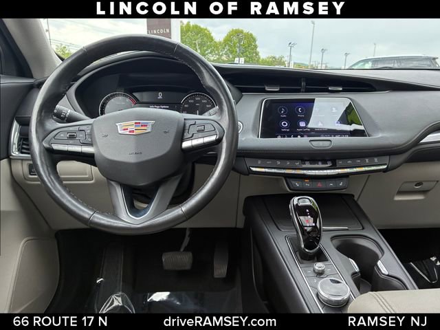 Used 2023 Cadillac XT4 Luxury w/ Cold Weather Package AWD/4WD image 23