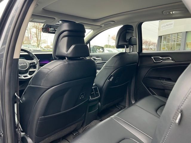 Certified 2025 Kia Sportage EX w/ EX Premium Package AWD/4WD image 13