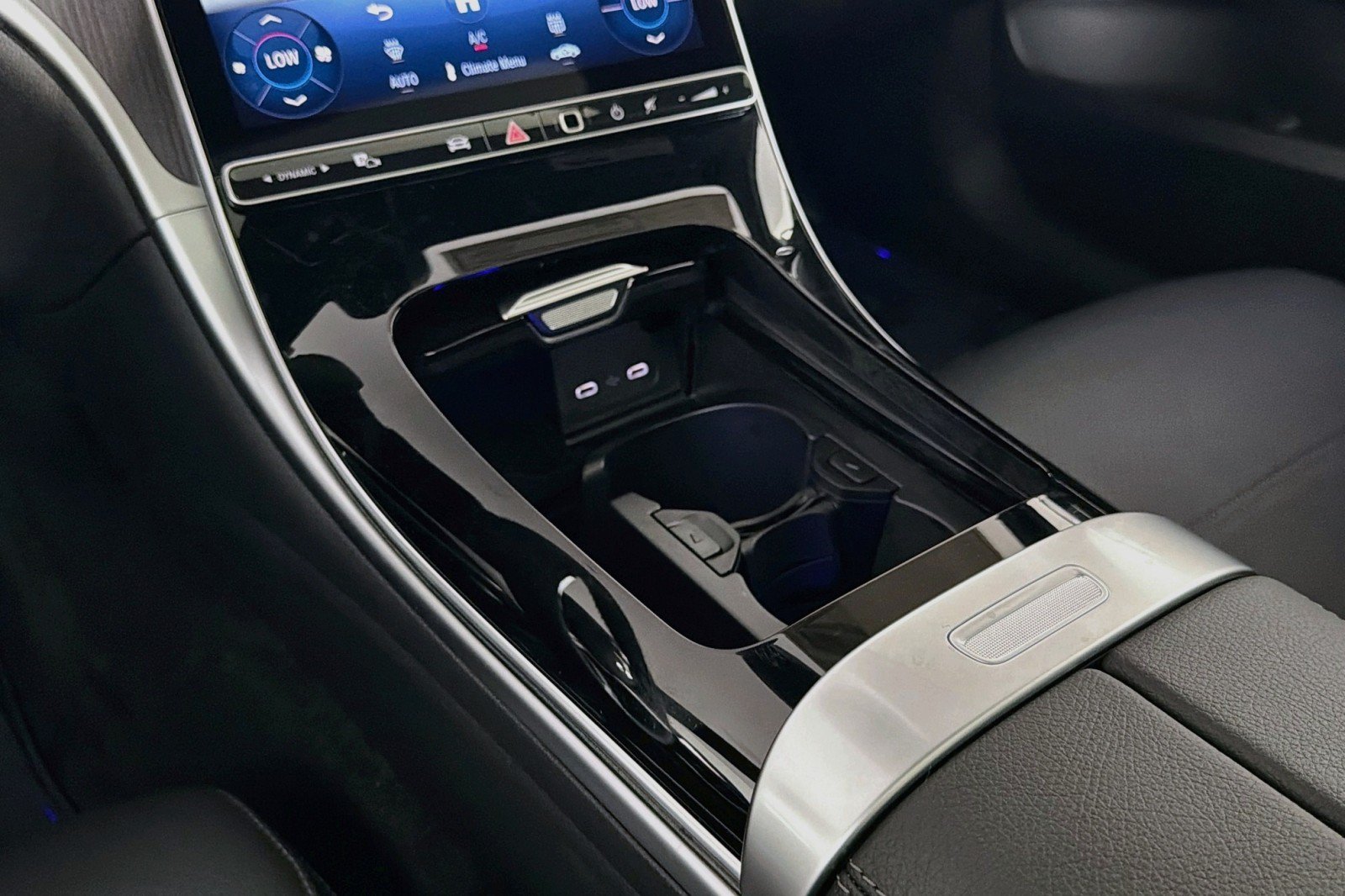 New 2026 Mercedes-Benz C 300 Sedan image 5