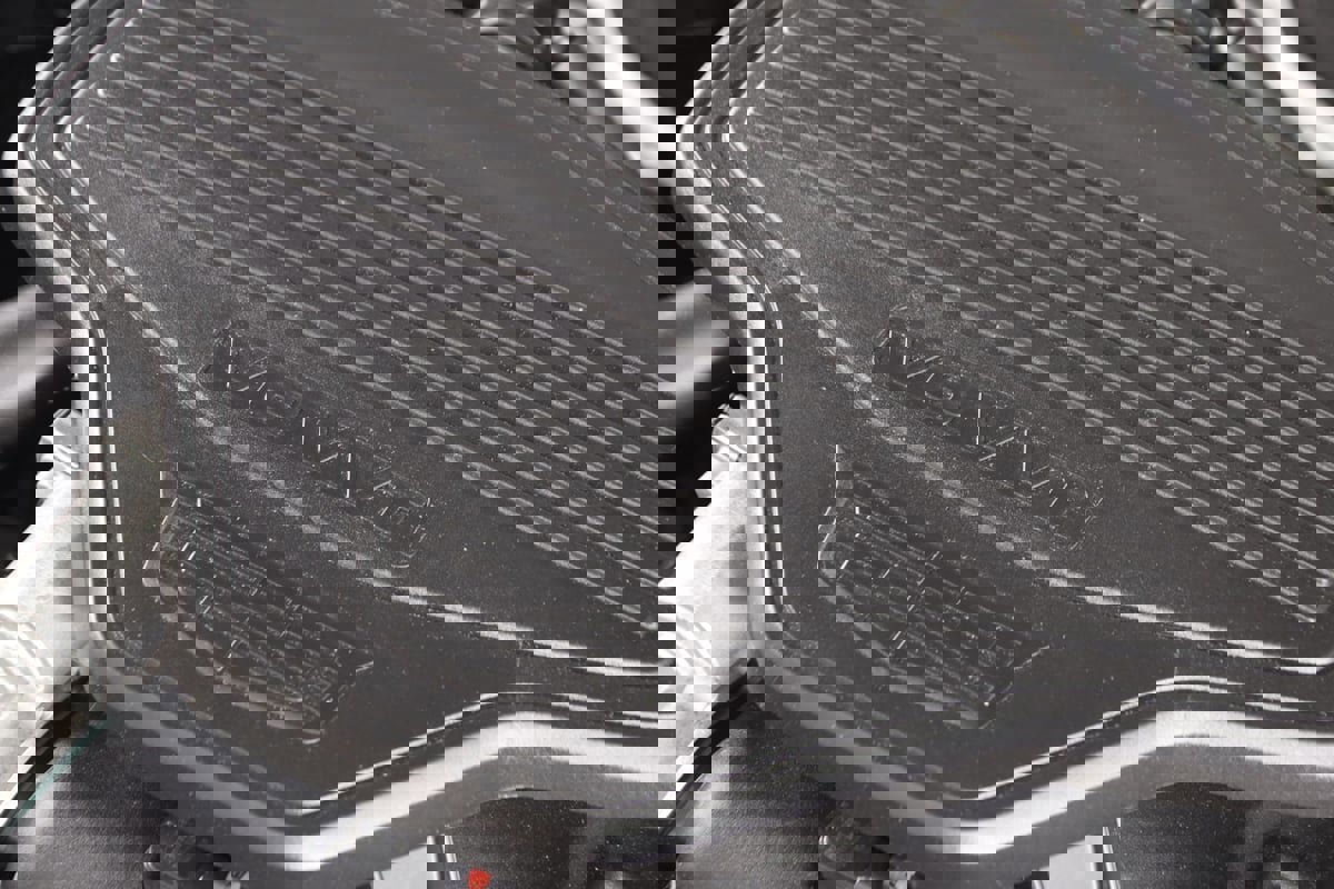 Used 2024 Cadillac XT6 Premium Luxury w/ LPO, Floor Liner Package AWD/4WD image 22