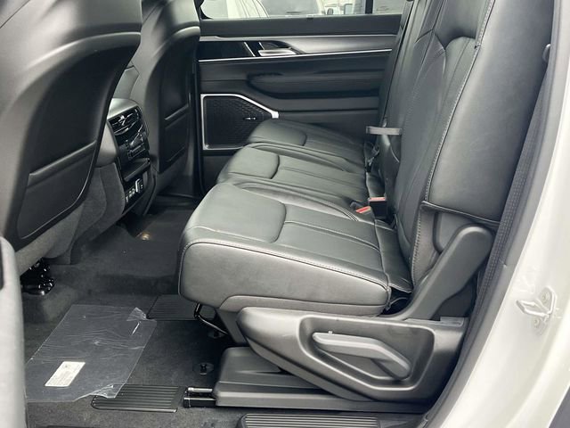 New 2026 Jeep Grand Wagoneer L Limited image 12