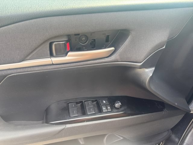 Used 2025 Toyota Camry LE FWD image 17