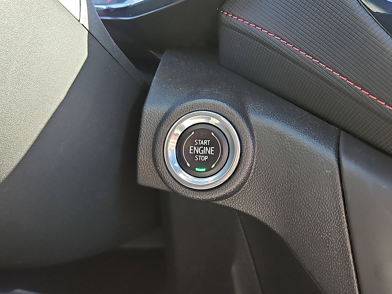 Used 2023 Chevrolet TrailBlazer RS w/ Sun and Liftgate Package image 23