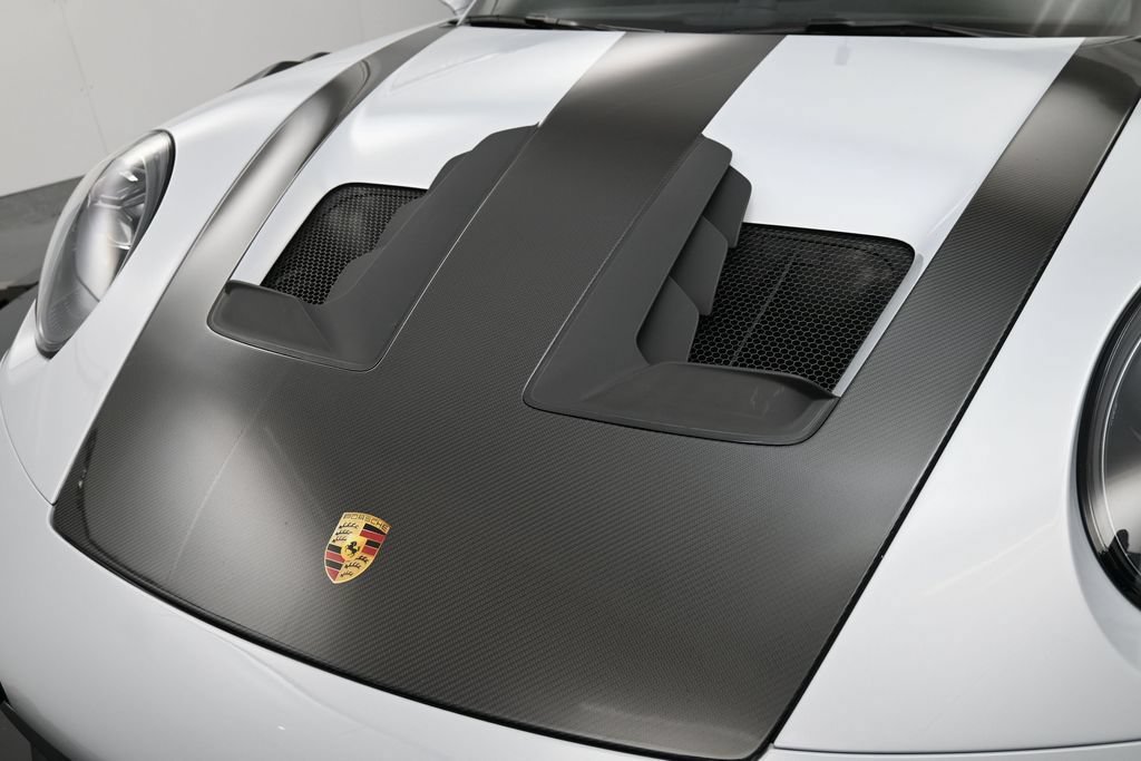Certified 2025 Porsche 911 GT3 RS RWD image 35