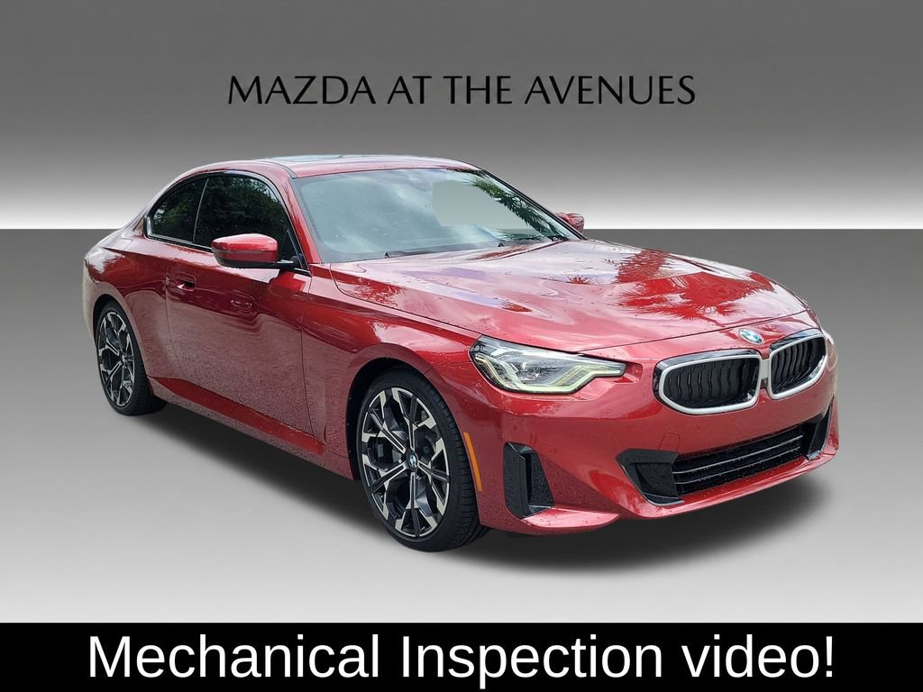 Used 2025 BMW 230i Coupe RWD image 3