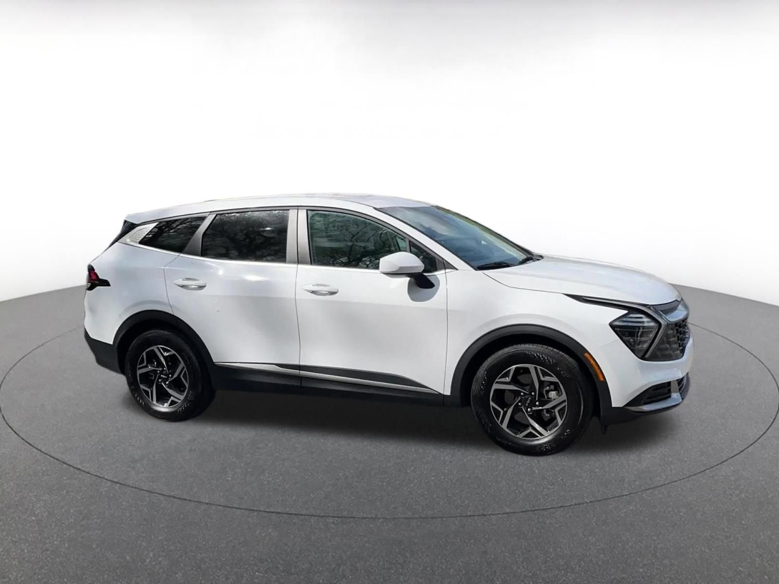 Used 2025 Kia Sportage LX video 2