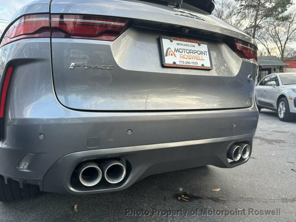 Used 2022 Jaguar F-PACE SVR AWD/4WD image 7