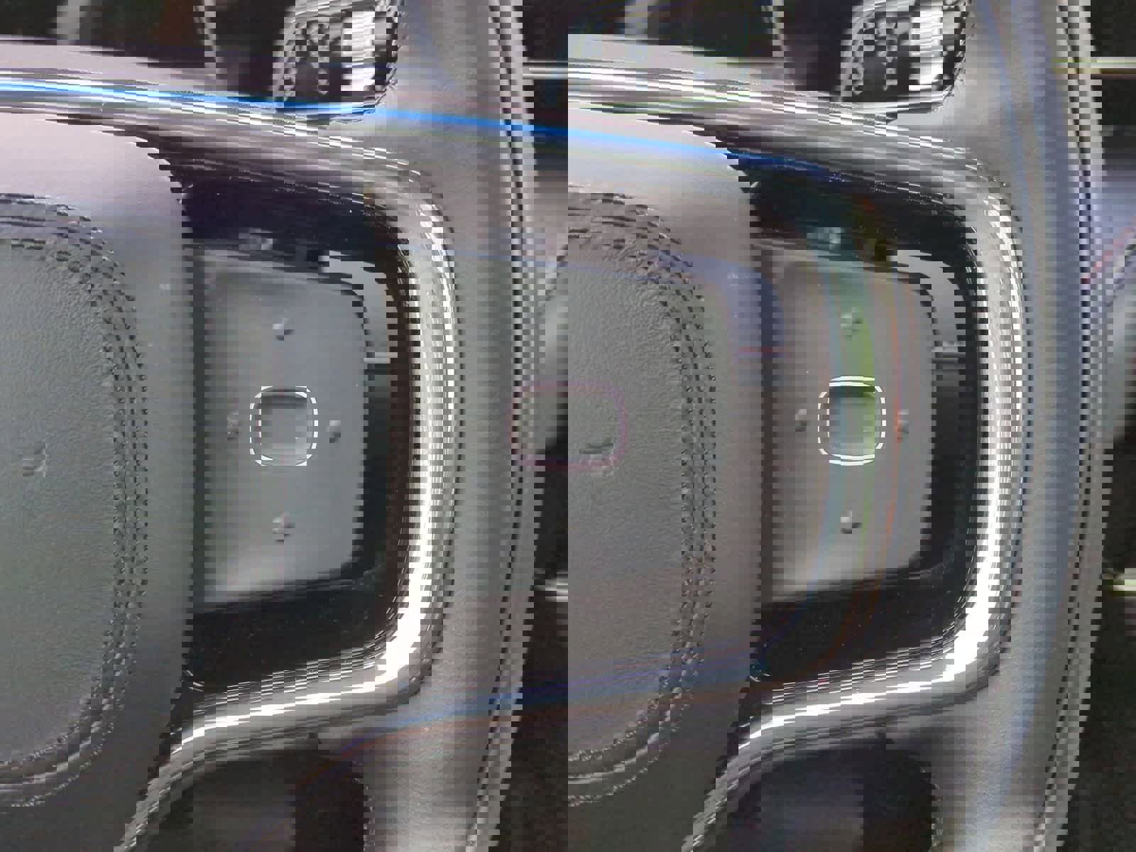 Used 2024 Lincoln Nautilus Reserve w/ Equipment Group 202A image 26