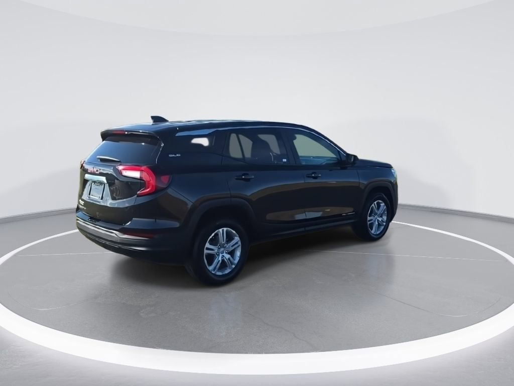 Used 2024 GMC Terrain SLE FWD image 8