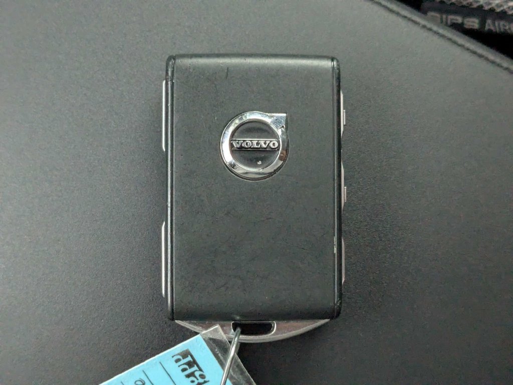Certified 2024 Volvo C40 Recharge Core AWD/4WD image 44