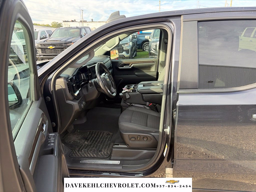 Used 2022 Chevrolet Silverado 1500 LT AWD/4WD image 15
