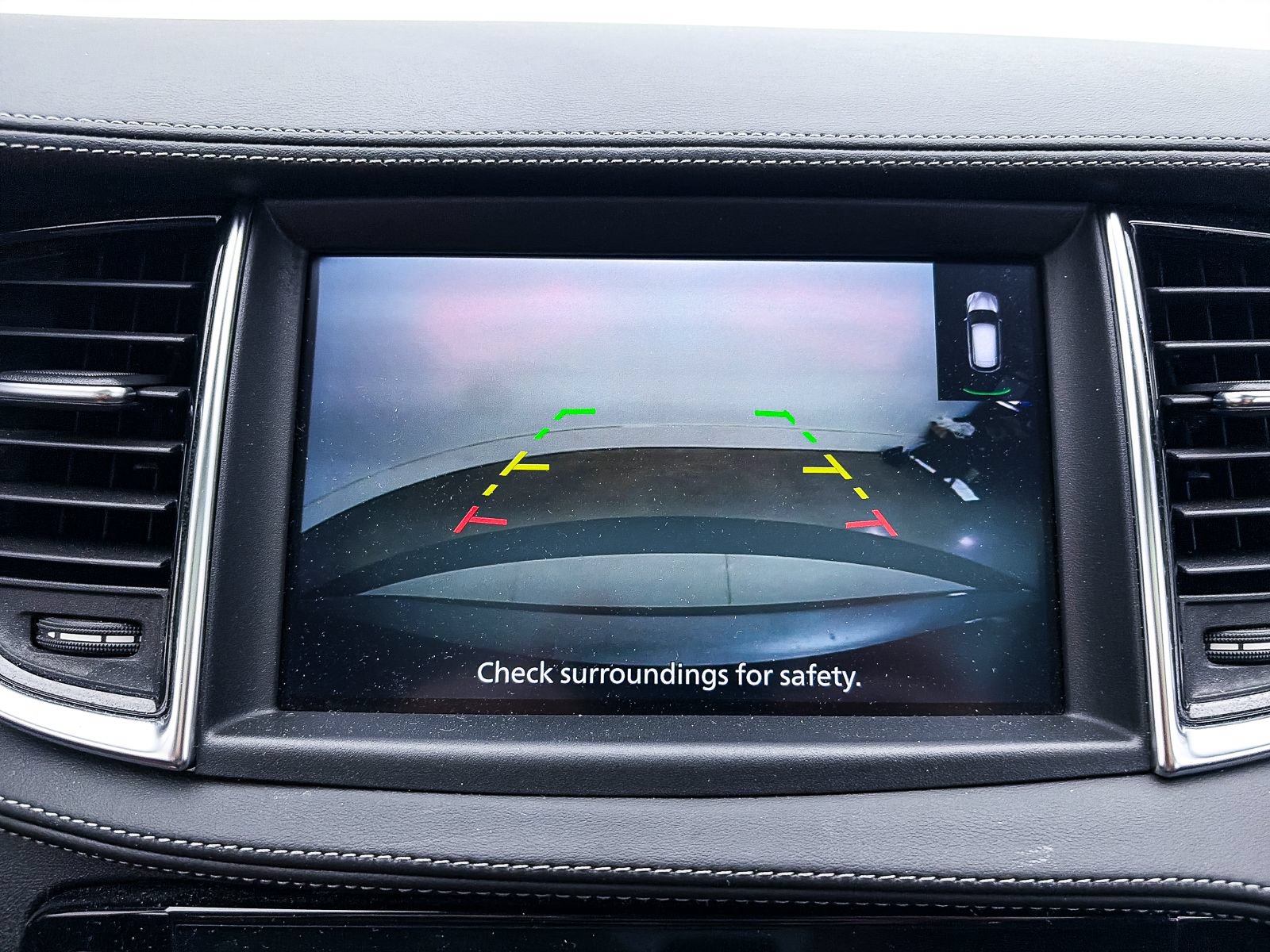Used 2025 INFINITI QX50 Luxe AWD/4WD image 9