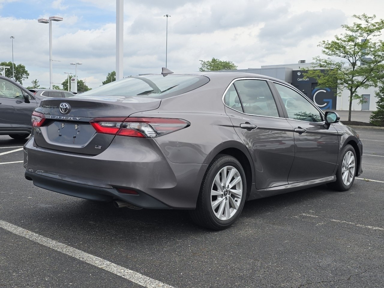 Used 2024 Toyota Camry LE FWD image 5