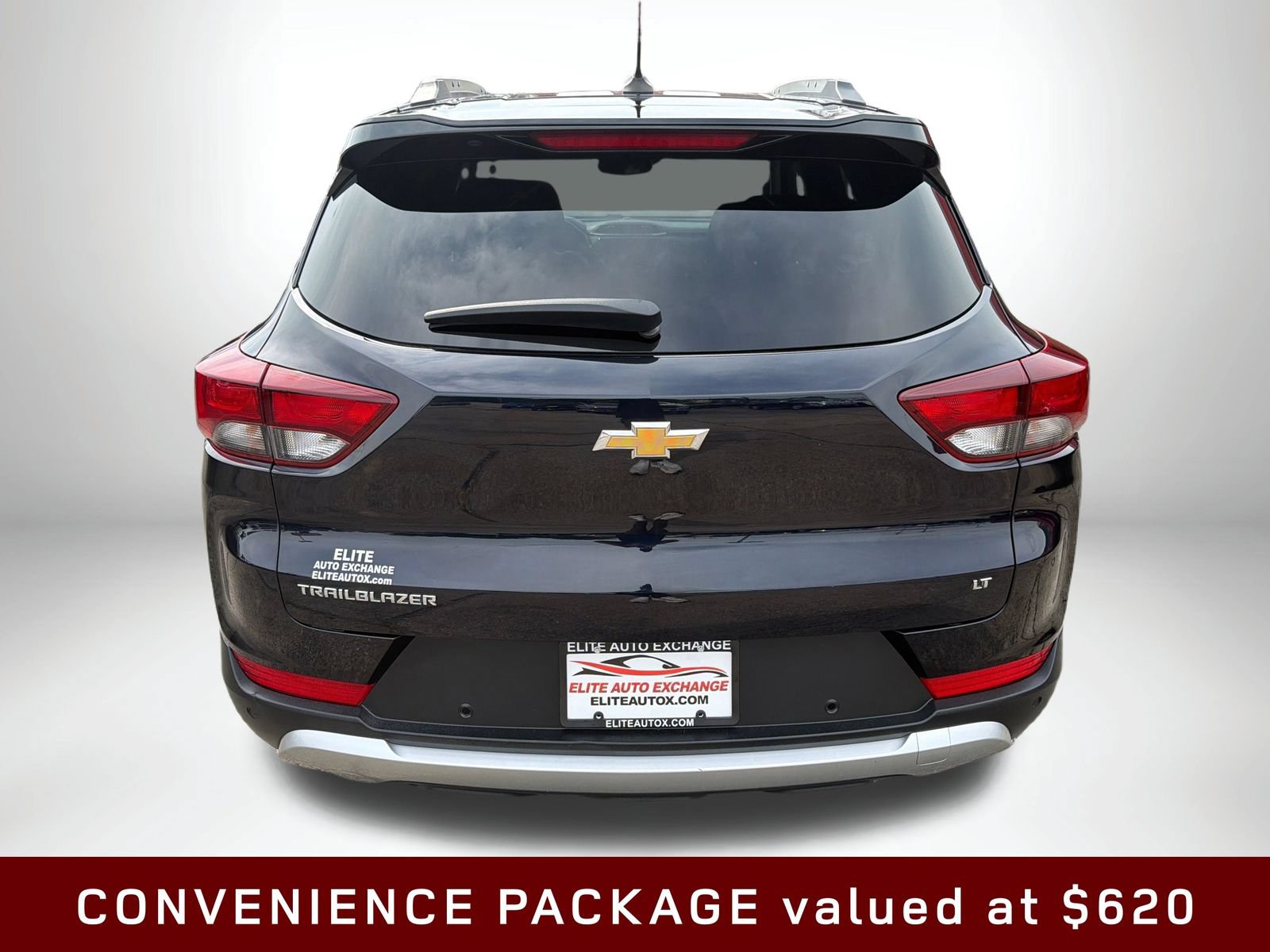 Used 2021 Chevrolet TrailBlazer LT w/ Premium Seating Package FWD image 5