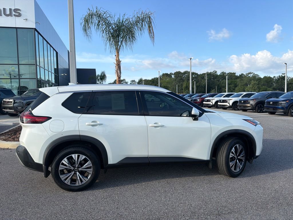 Used 2021 Nissan Rogue SV w/ Premium Package FWD image 8