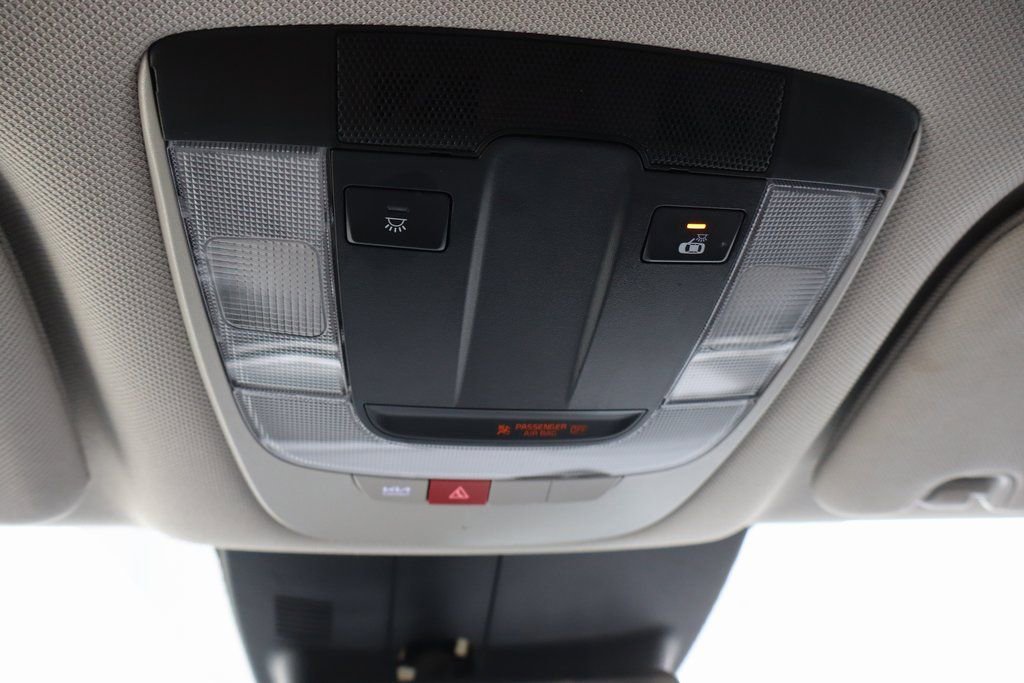 Used 2024 Kia Sorento LX image 17