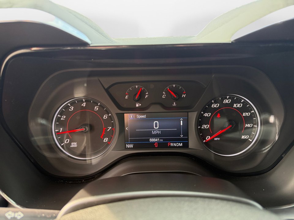 Used 2019 Chevrolet Camaro LS image 11