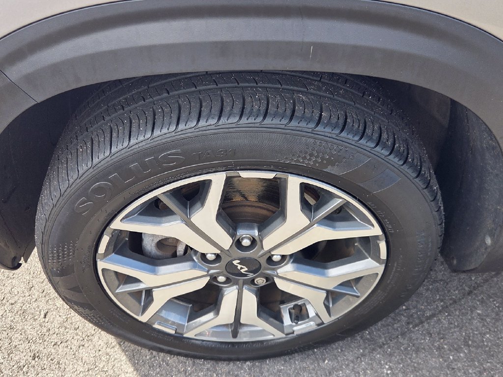 Certified 2023 Kia Seltos EX AWD/4WD image 12