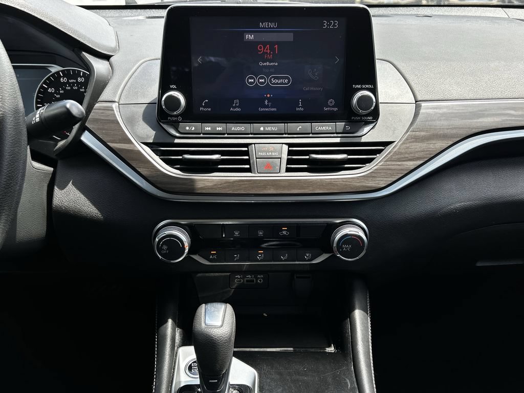 Used 2023 Nissan Altima 2.5 SV FWD image 18