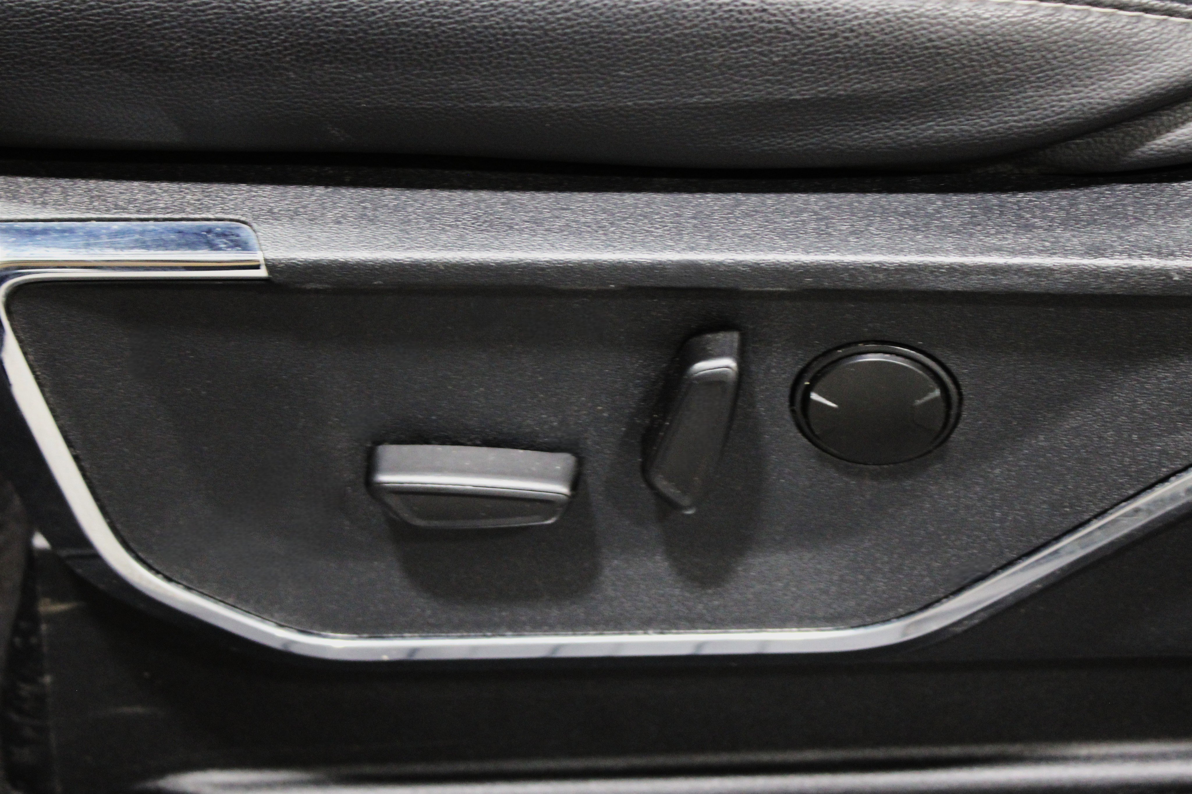 Used 2023 Ford F250 Lariat w/ Lariat Ultimate Package image 4