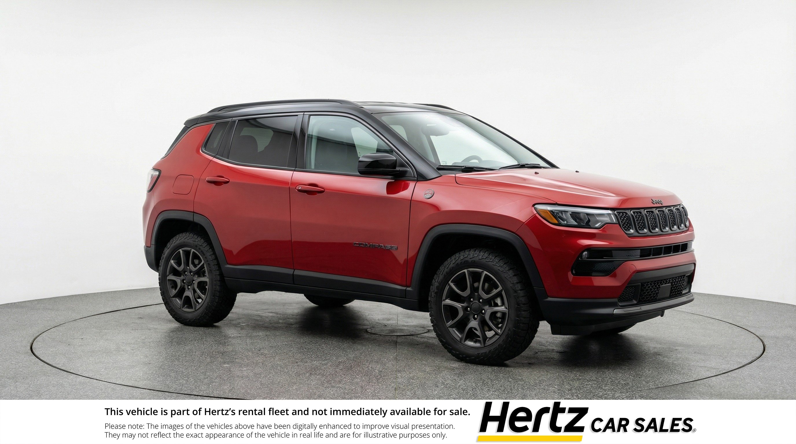 Used 2025 Jeep Compass Trailhawk image 1