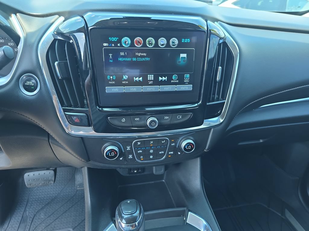 Used 2018 Chevrolet Traverse RS FWD image 25