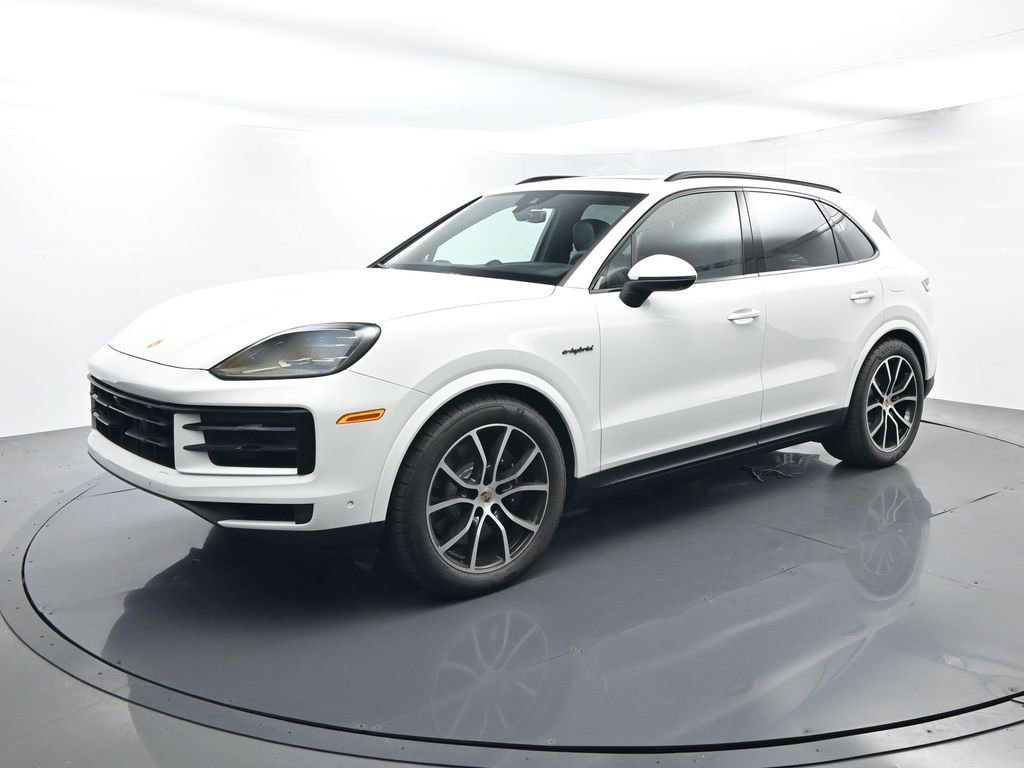 Certified 2025 Porsche Cayenne E-Hybrid AWD/4WD image 1