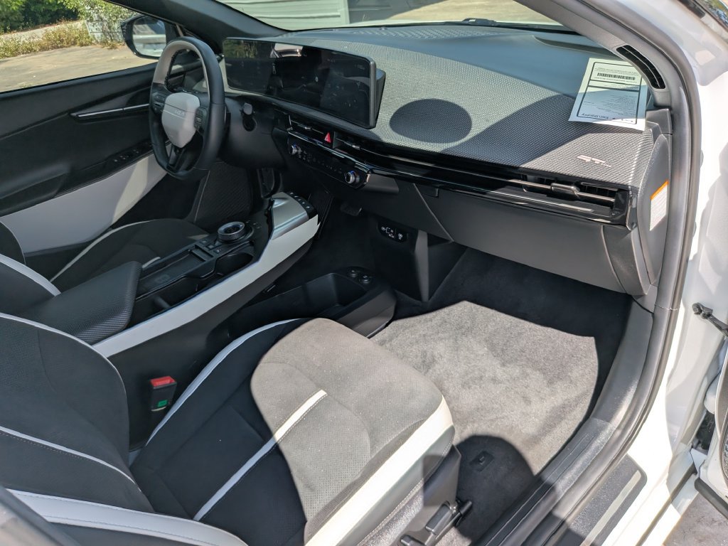 Certified 2025 Kia EV6 GT-Line AWD/4WD image 15