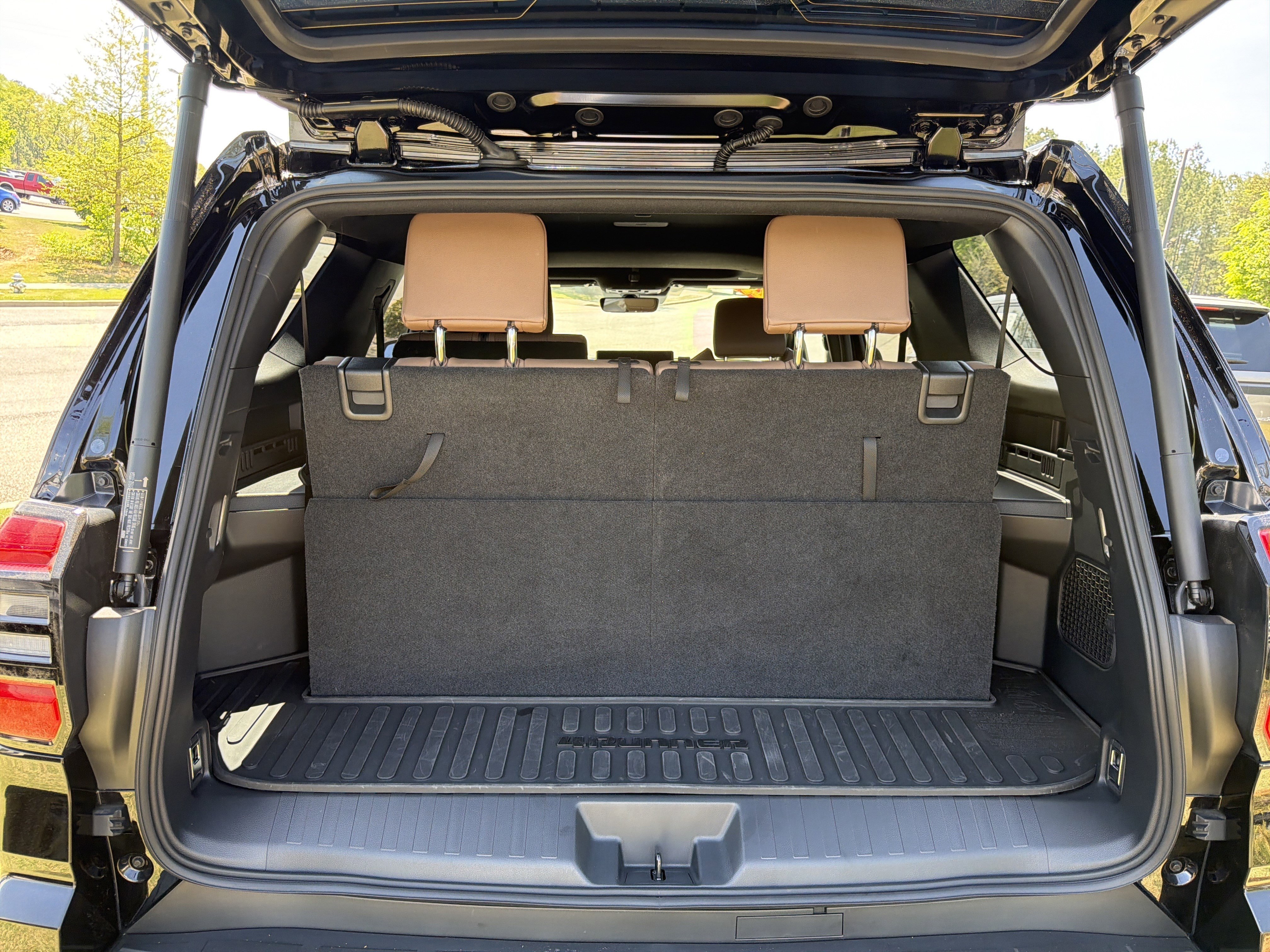 Used 2025 Toyota 4Runner Limited image 18