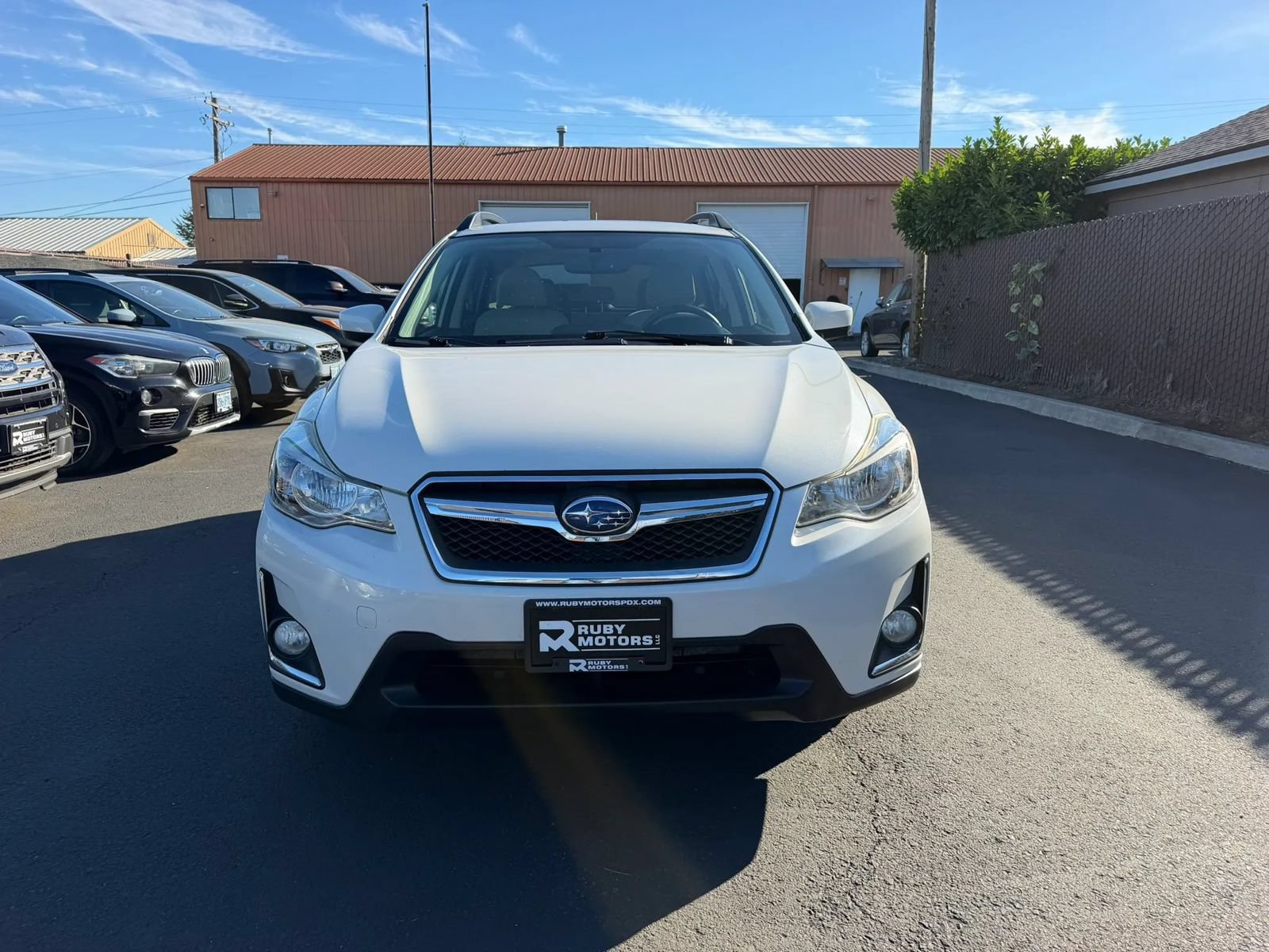 Used 2016 Subaru Crosstrek 2.0i Premium w/ Moonroof Package AWD/4WD image 2