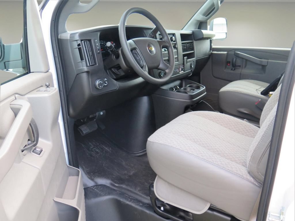 New 2026 Chevrolet Express 2500 Extended w/ Driver Convenience Package RWD image 8