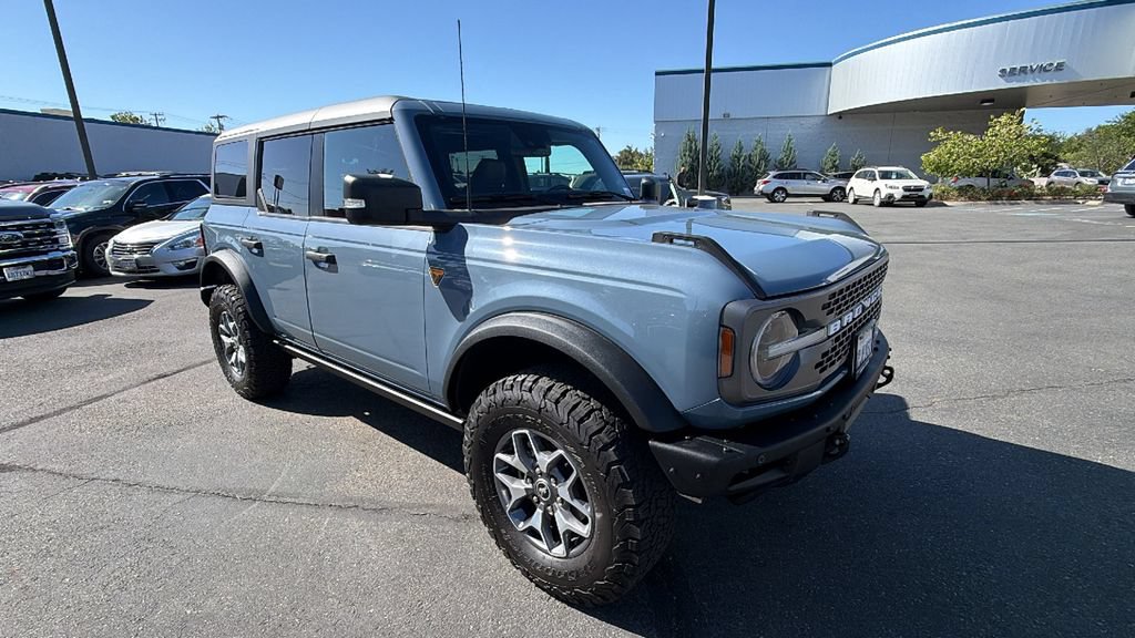 Used 2024 Ford Bronco Badlands AWD/4WD image 2
