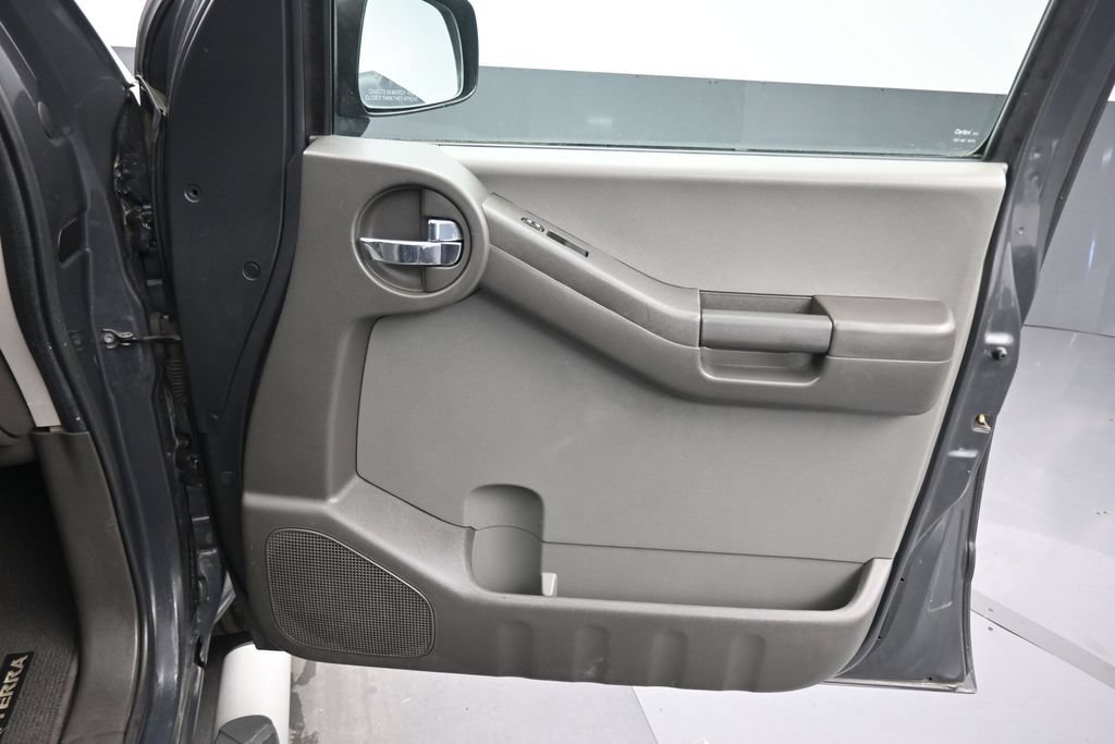 Used 2010 Nissan Xterra X AWD/4WD image 25