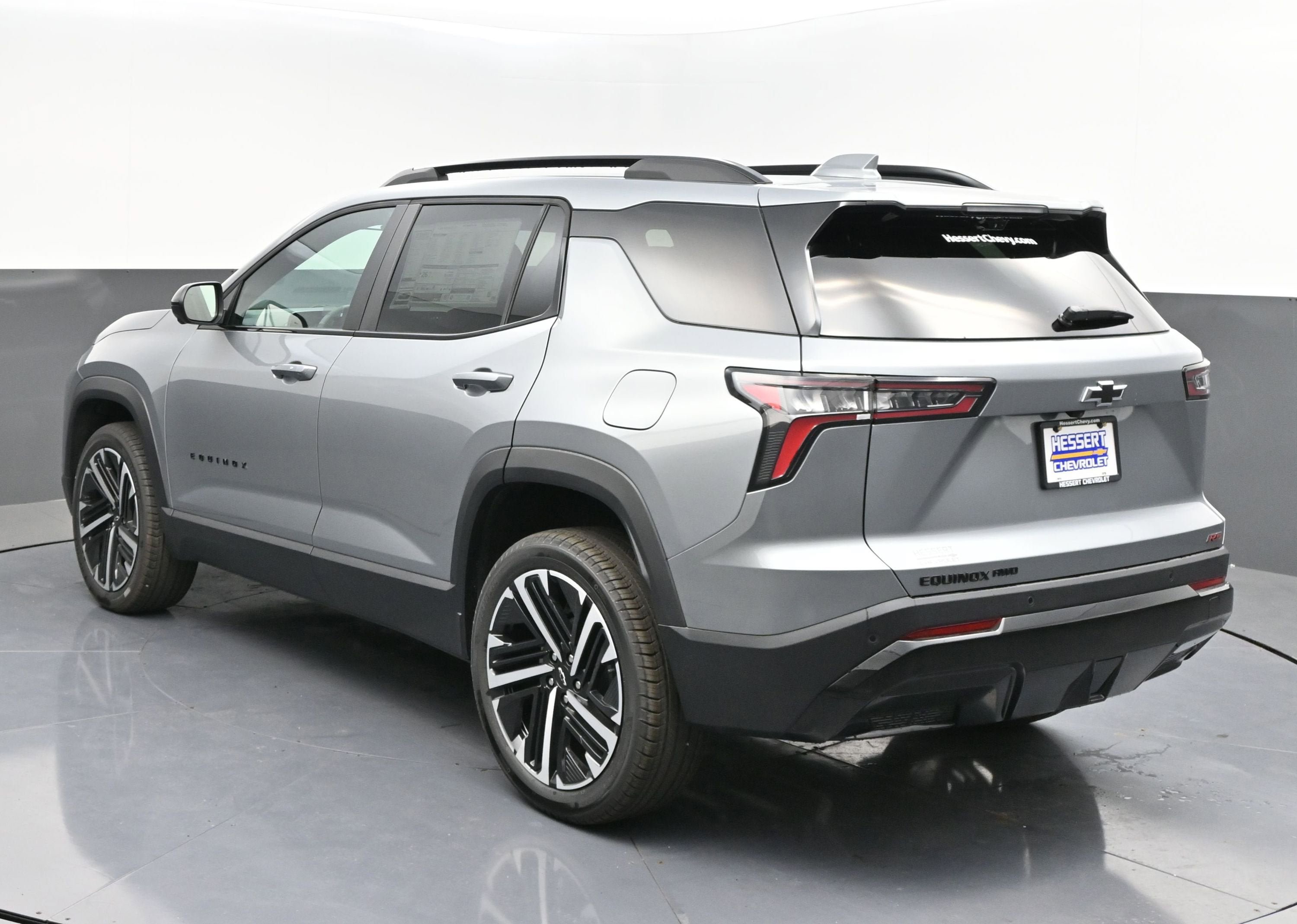 New 2026 Chevrolet Equinox RS w/ Safety and Technology Package AWD/4WD image 5