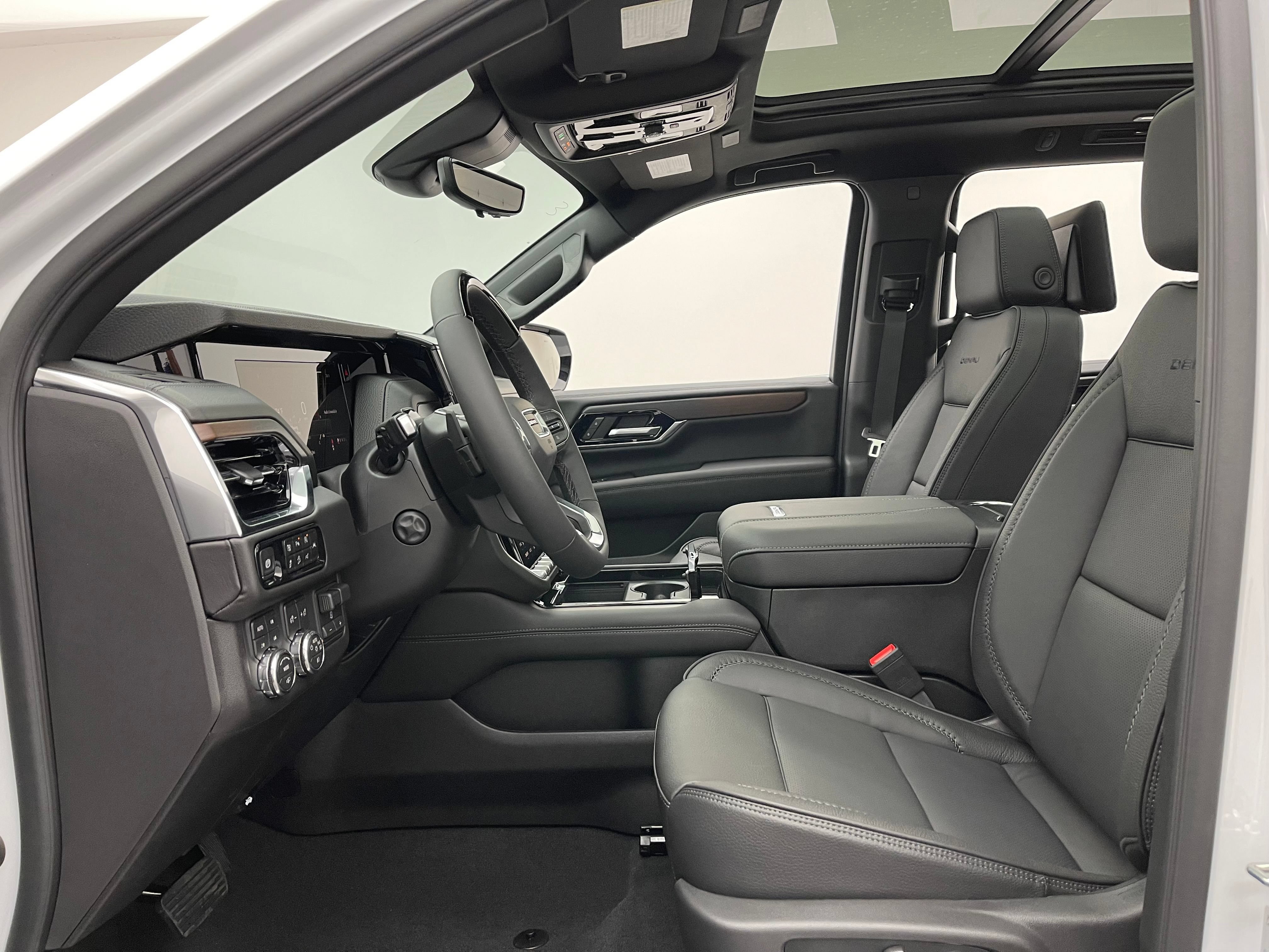 New 2026 GMC Yukon XL Denali w/ Denali Reserve Package AWD/4WD image 22