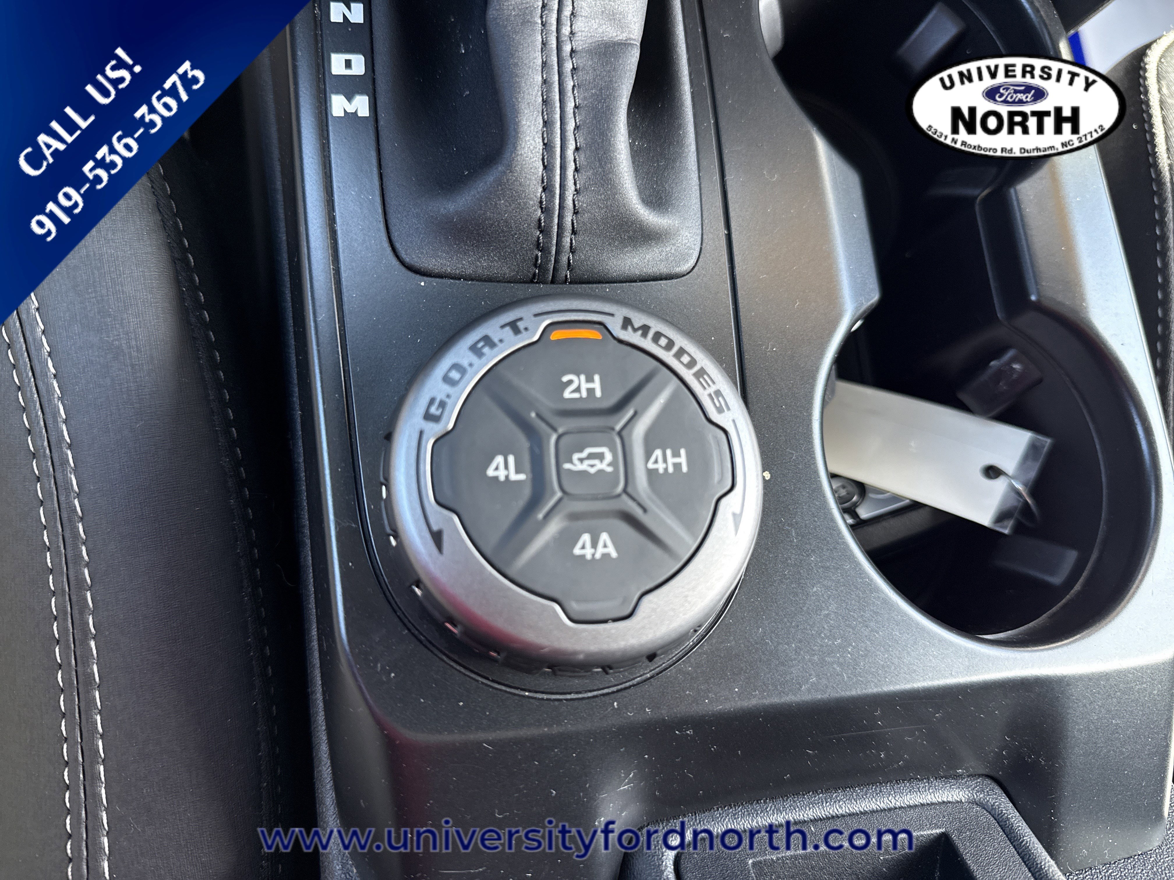 Used 2025 Ford Bronco Badlands image 31