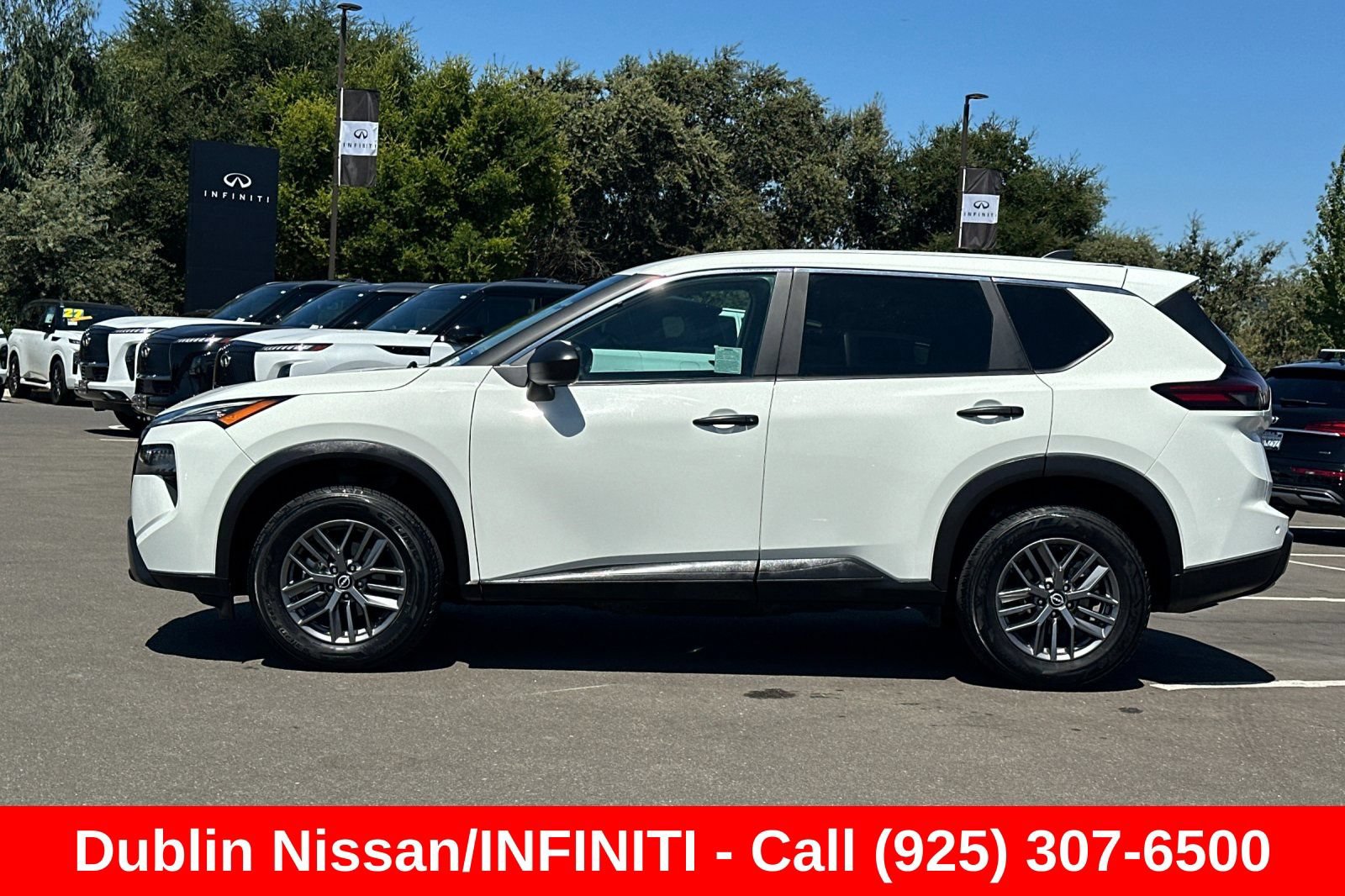Used 2024 Nissan Rogue S FWD image 7