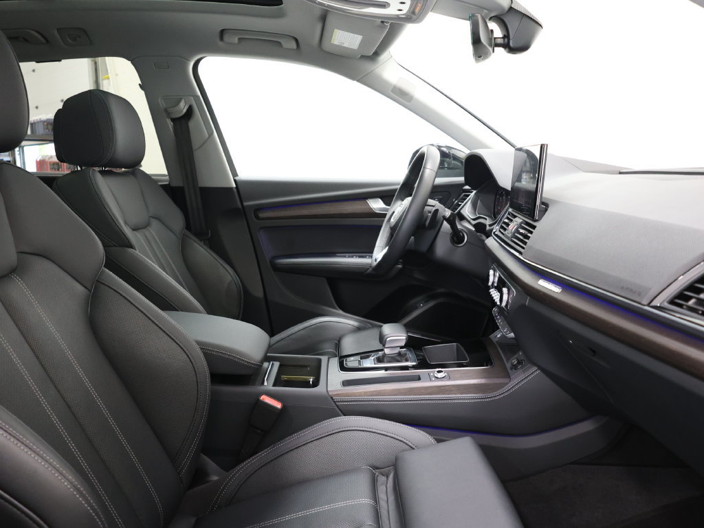 Used 2024 Audi Q5 2.0T Prestige w/ Prestige Package AWD/4WD image 21