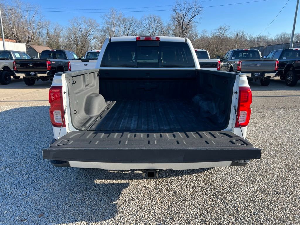 Used 2016 Chevrolet Silverado 1500 High Country w/ High Country Premium Package image 17