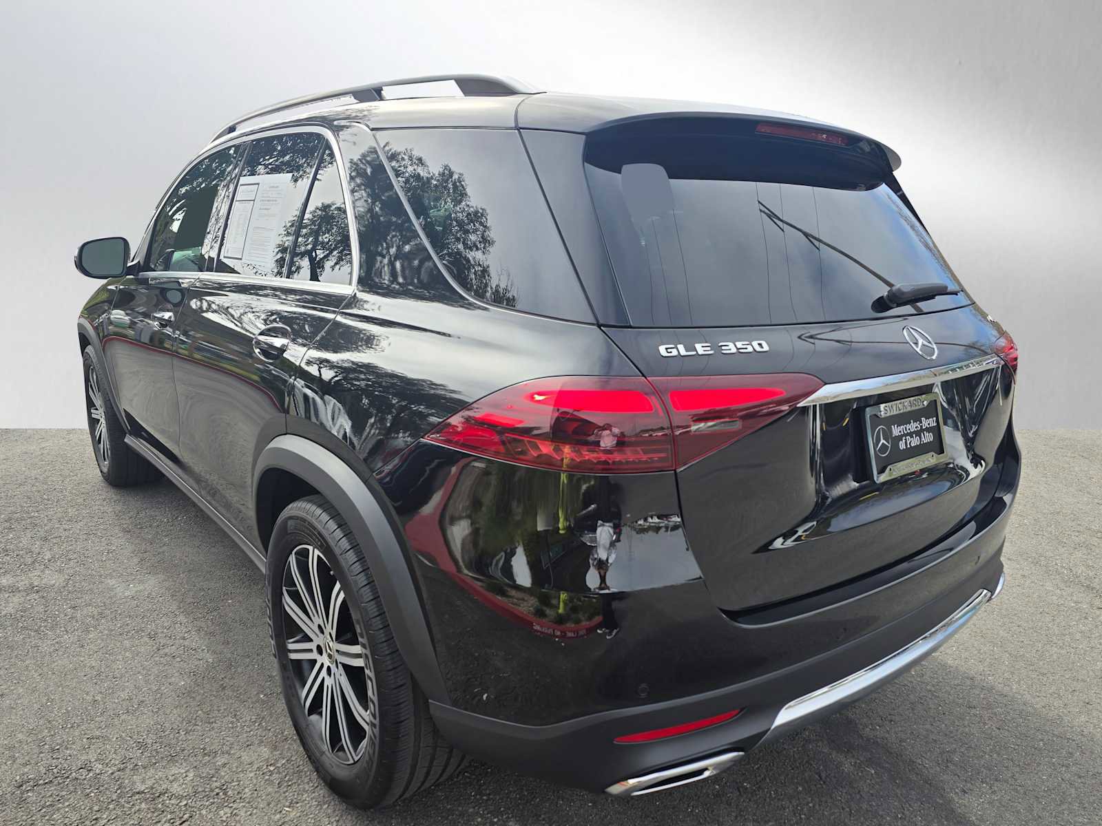 Certified 2025 Mercedes-Benz GLE 350 4MATIC image 5