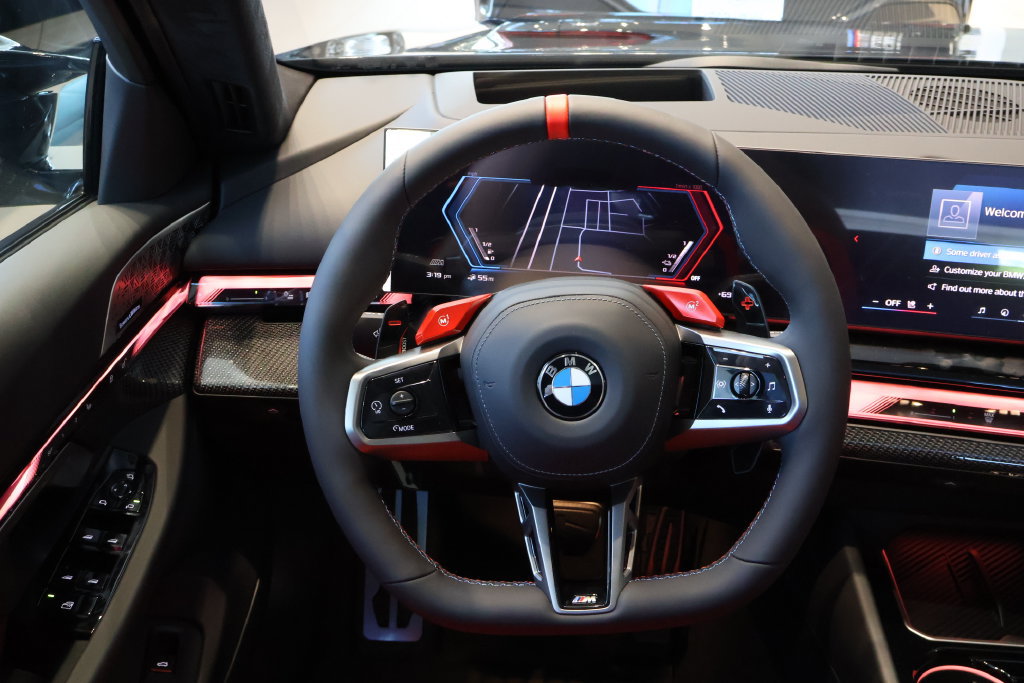 New 2027 BMW M5 Touring AWD/4WD image 4