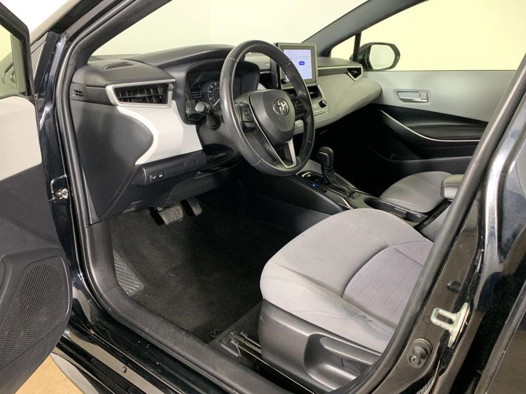 Used 2024 Toyota Corolla SE image 29
