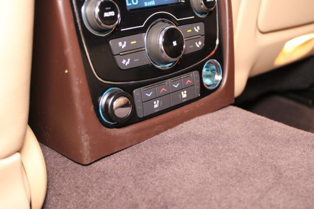 Used 2015 Jaguar XJ L Portfolio RWD image 27
