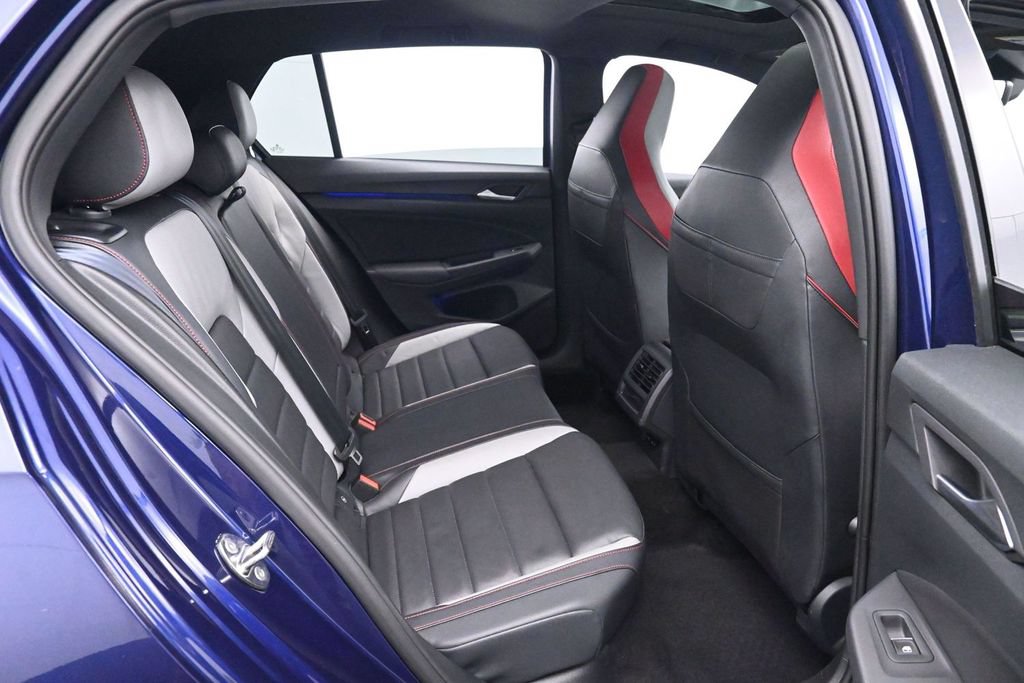 Used 2022 Volkswagen GTI SE FWD image 17