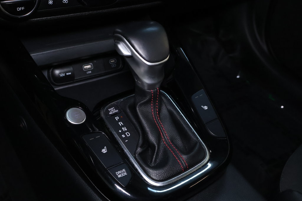 Used 2023 Kia Soul GT-Line w/ GT-Line Technology Package FWD image 32