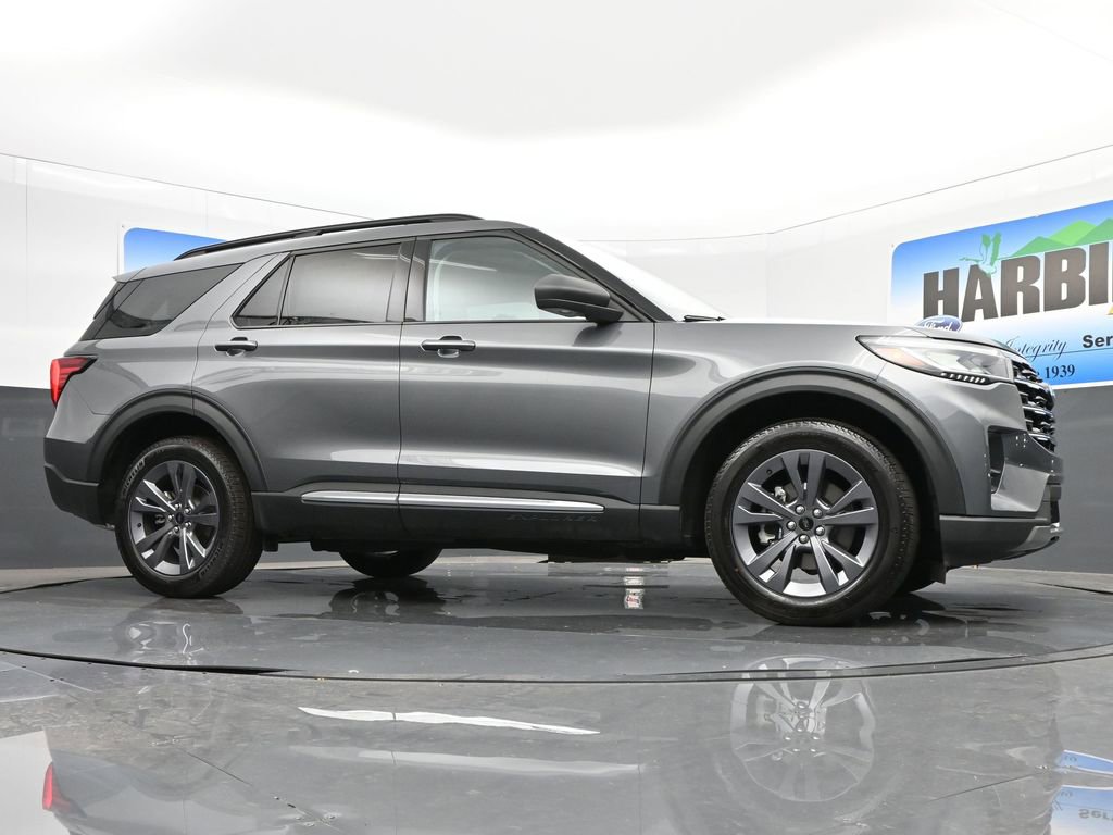 Used 2025 Ford Explorer Active w/ Active Comfort Package image 27