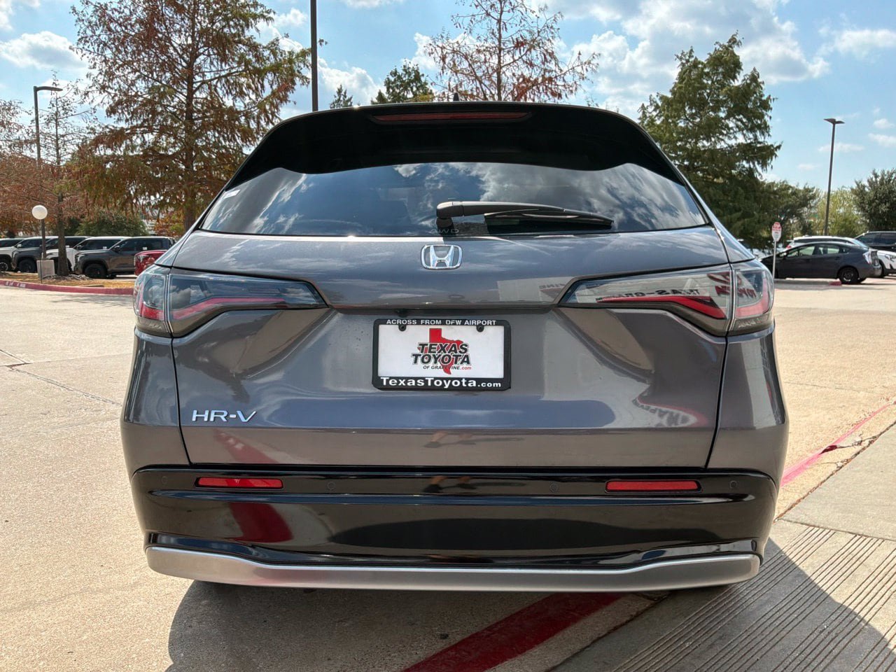 Used 2026 Honda HR-V EX-L image 7